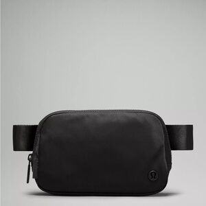 lululemon athletica Black Everywhere Belt Bag